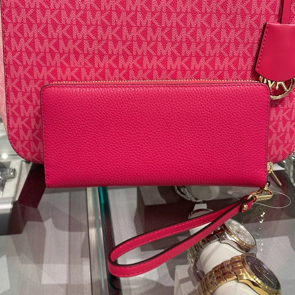 MICHAEL KORS Leather Continental Wristlet Phone Case Wallet Electric Pink NWT